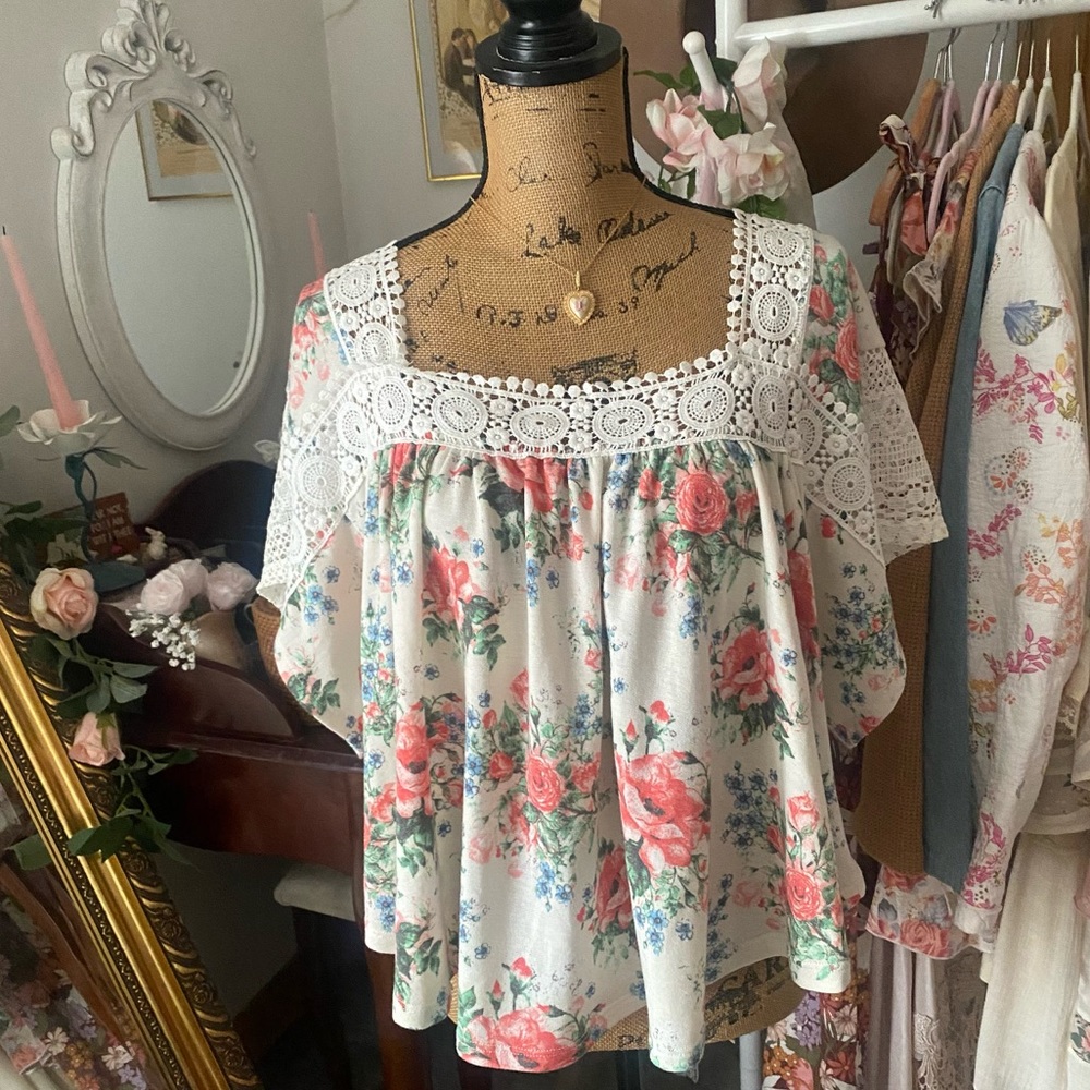 Shabby-Chic Floral Top With Crochet Detail